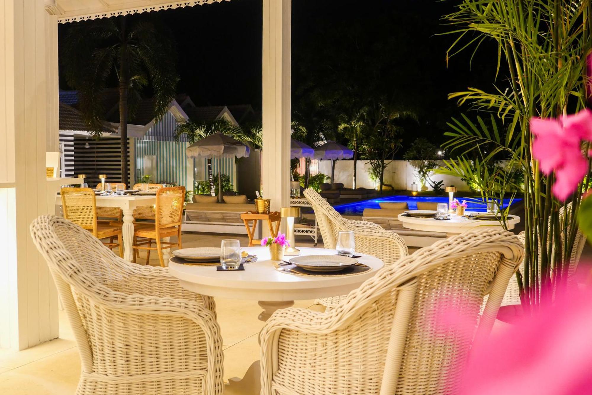 Ria Uluwatu, Tropical Chic Hotel エクステリア 写真