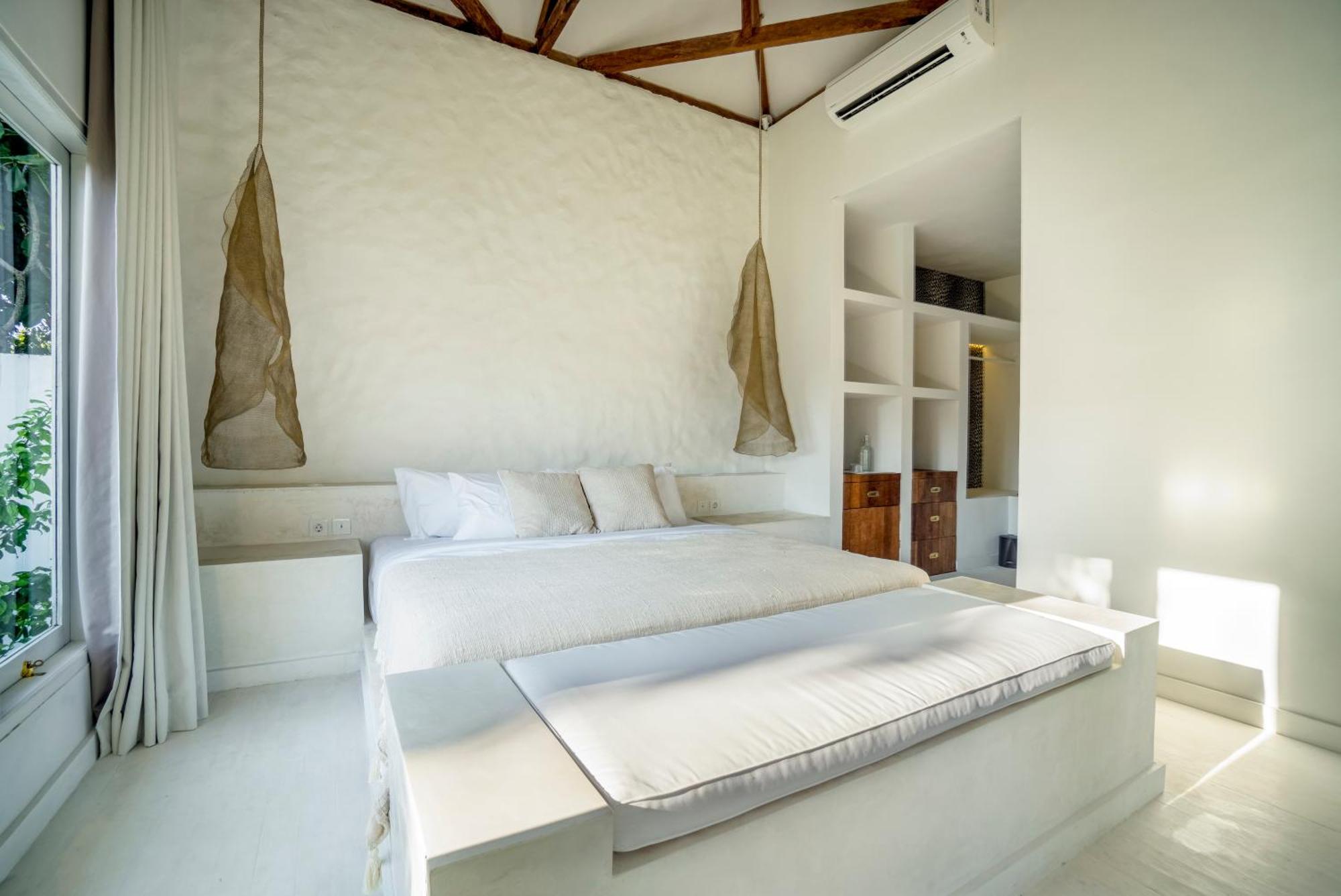 Ria Uluwatu, Tropical Chic Hotel エクステリア 写真